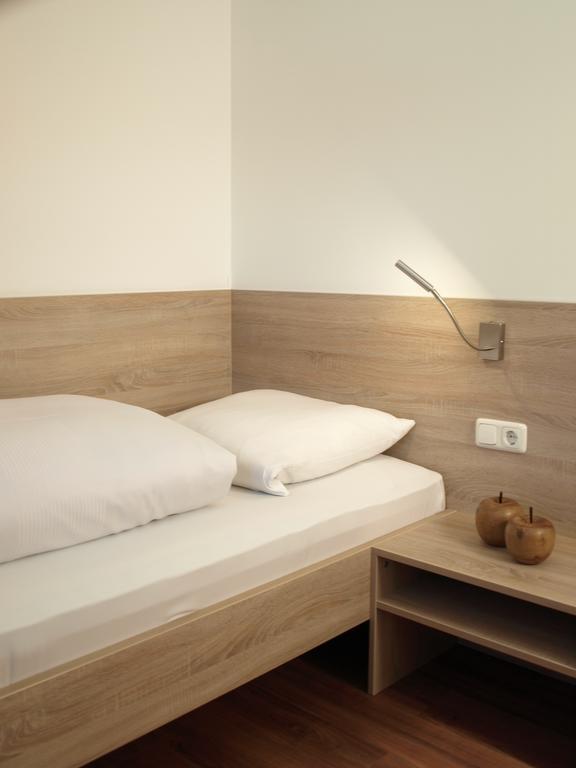 Gasthof Ramsauer Neufahrn in Niederbayern Kamer foto