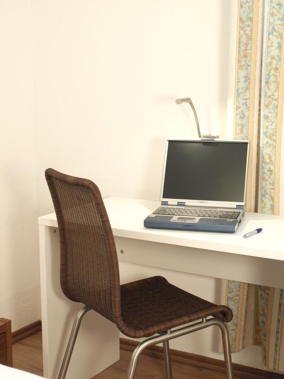 Gasthof Ramsauer Neufahrn in Niederbayern Kamer foto
