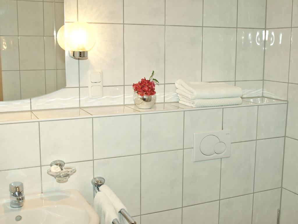 Gasthof Ramsauer Neufahrn in Niederbayern Kamer foto