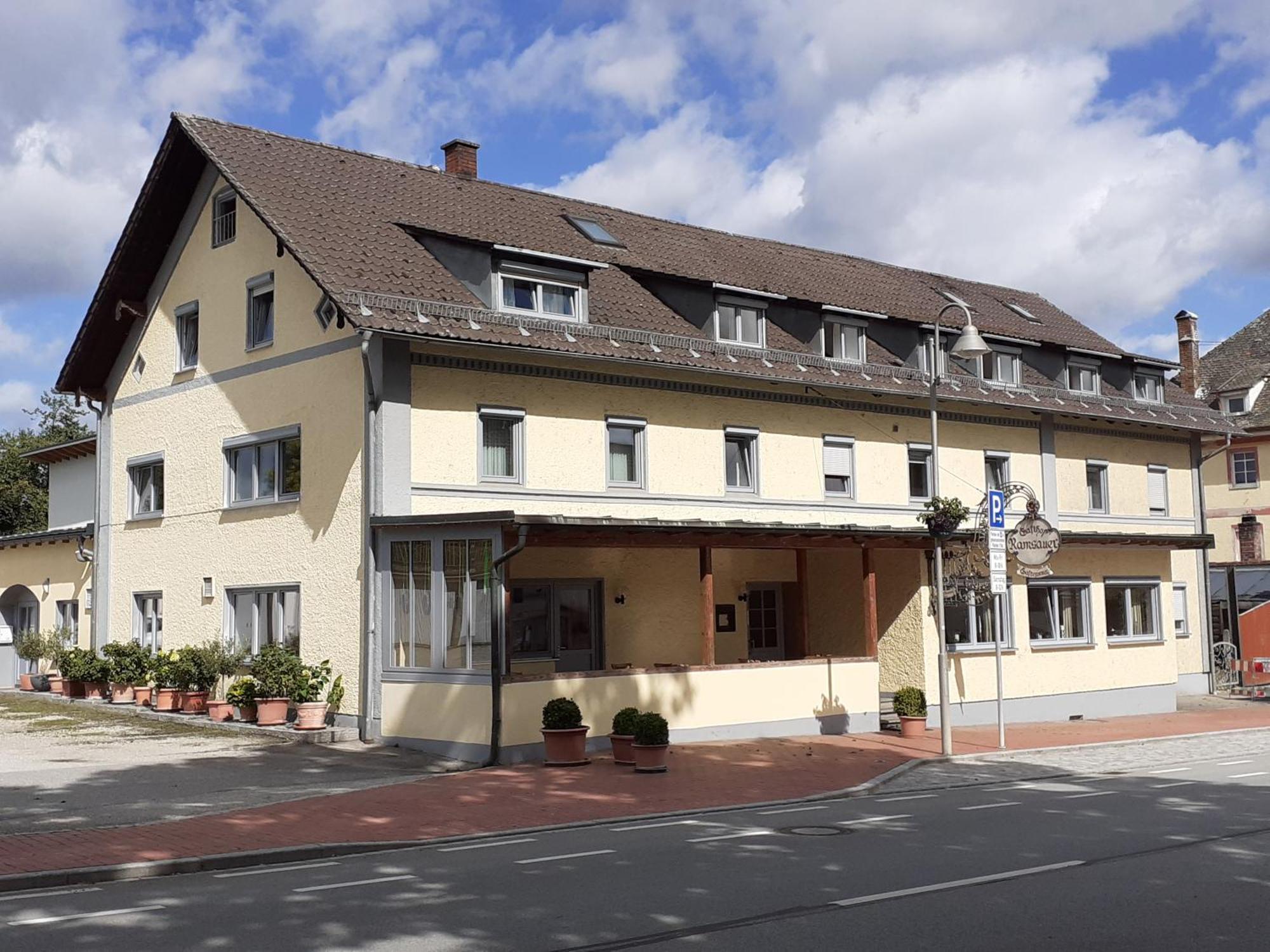 Gasthof Ramsauer Neufahrn in Niederbayern Buitenkant foto